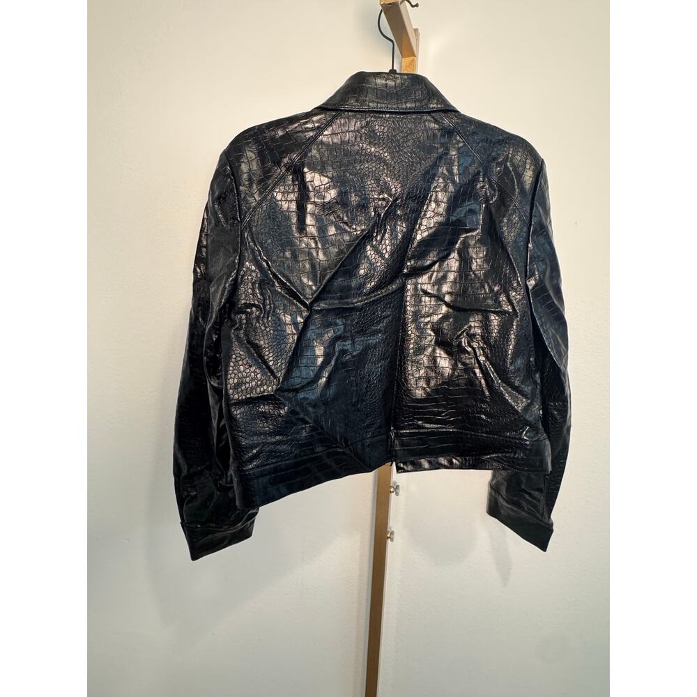 Calvin Klein | Embossed Cropped Jacket - Picture 8 of 8